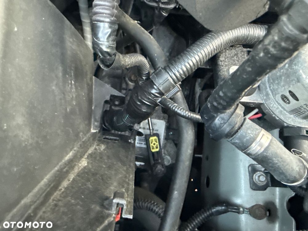 Ford Kuga 2.5 Titanium - 16