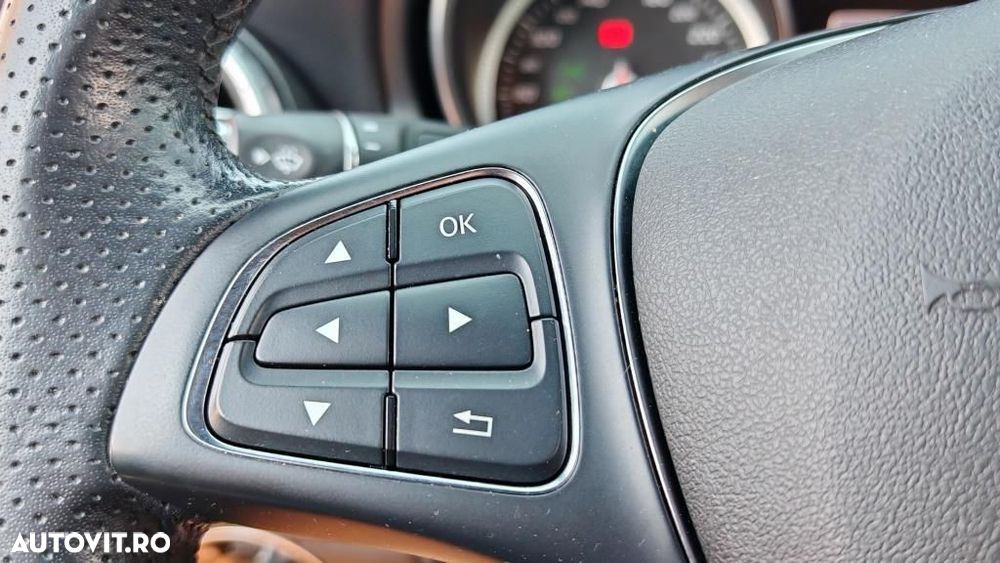 Mercedes-Benz CLA 200 - 21