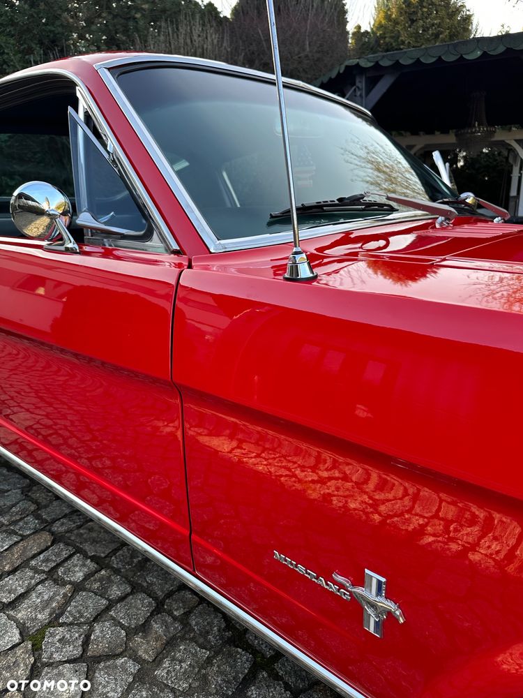 Ford Mustang - 23