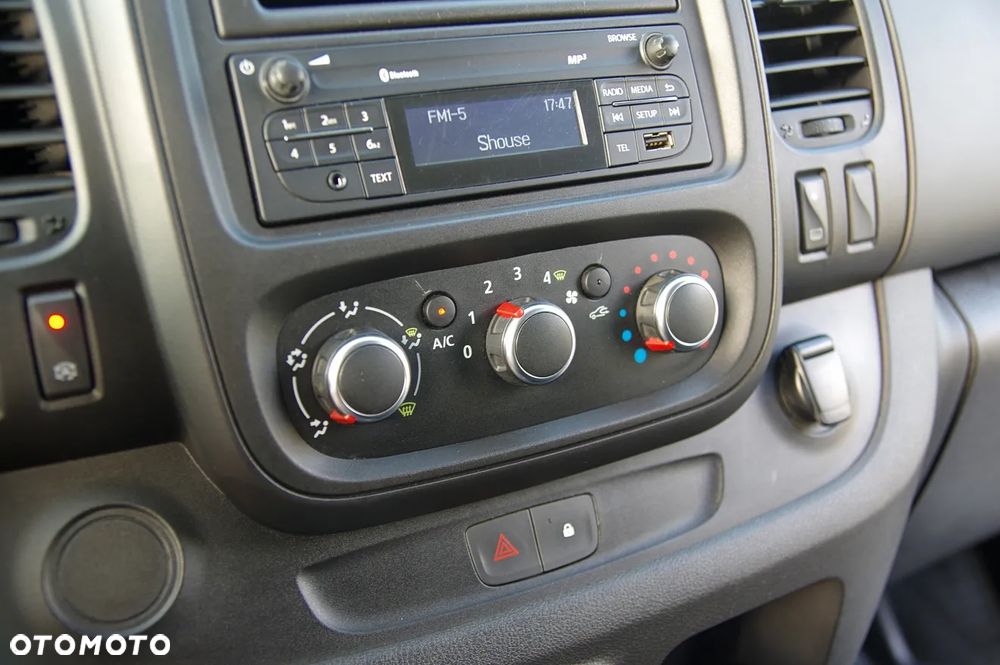Renault Trafic Grand SpaceClass 2.0 dCi - 33
