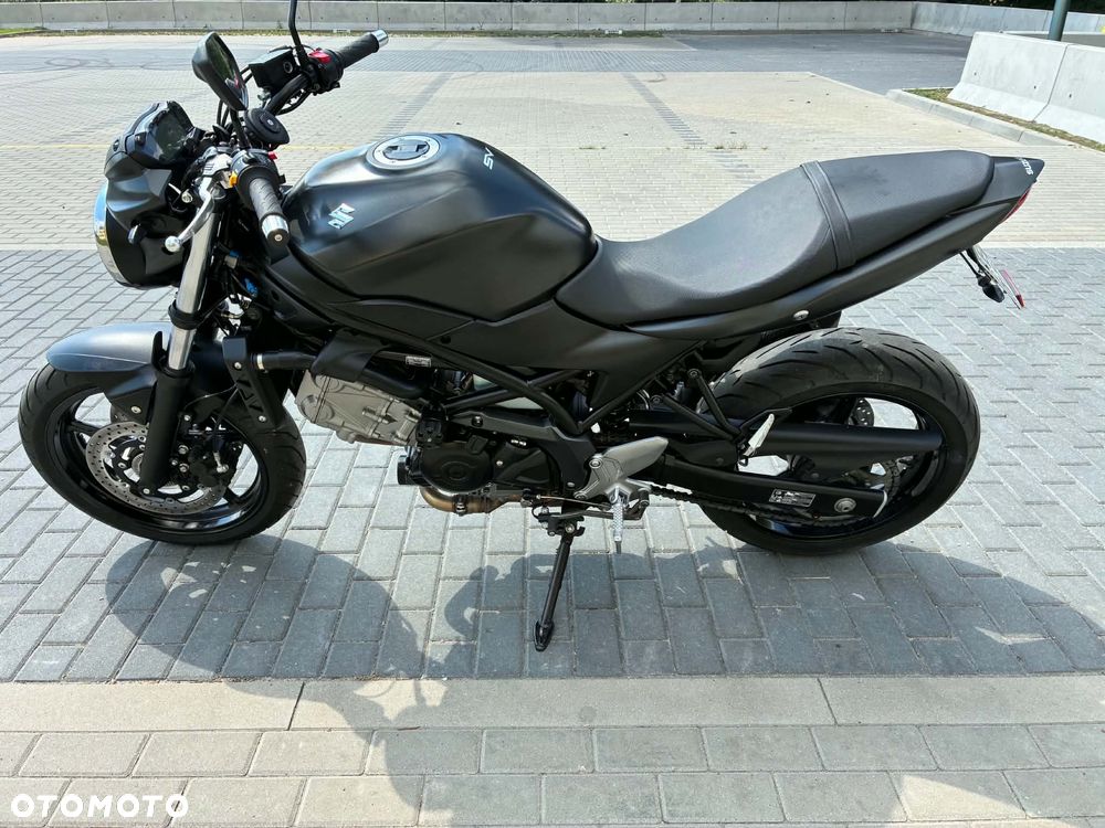 Suzuki SV - 6