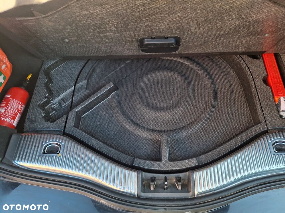 Ford Mondeo - 17