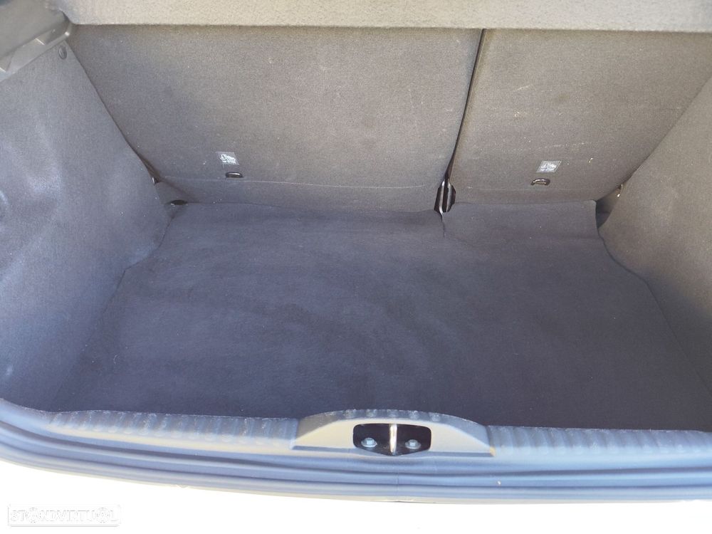 Citroën C3 1.2 PureTech C-Series - 13