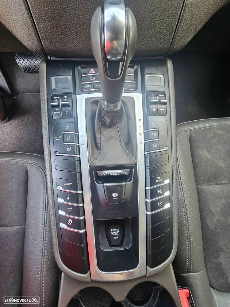 Porsche Macan 2.0T - 25