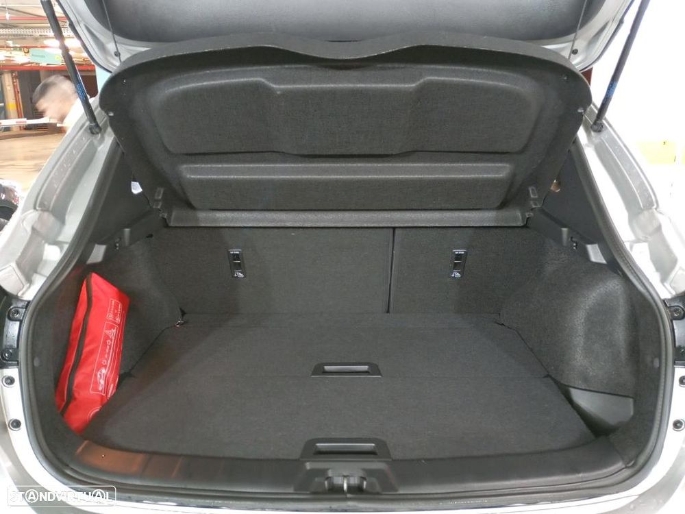 Nissan Qashqai 1.5 dCi N-Connecta J18 - 10