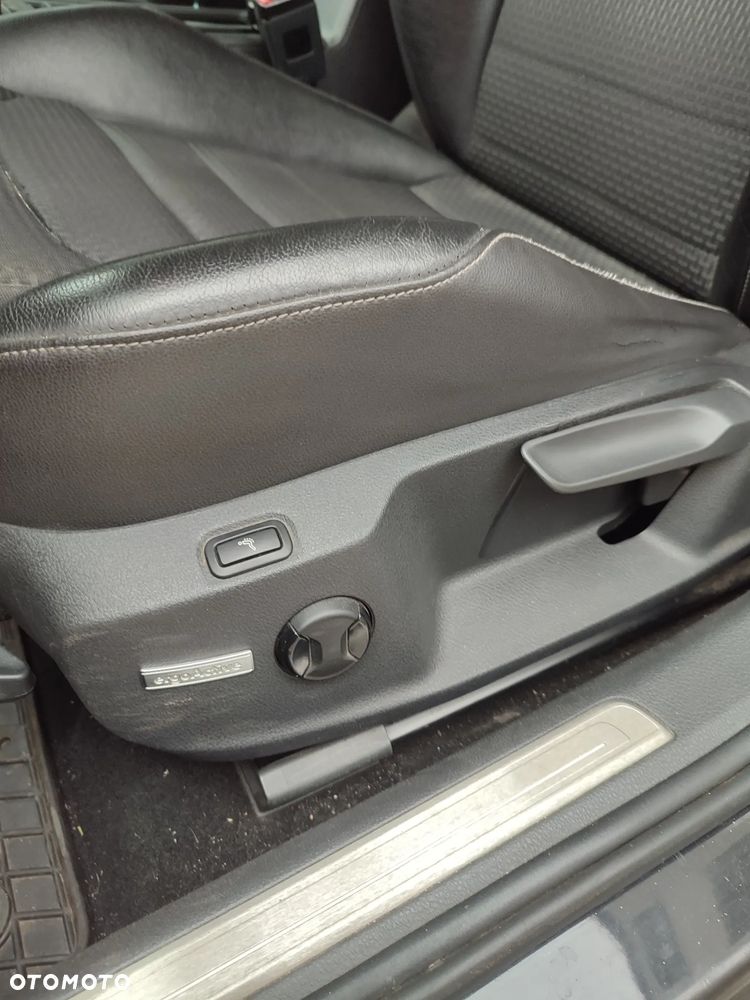 Volkswagen Golf 2.0 BlueTDI Highline - 8