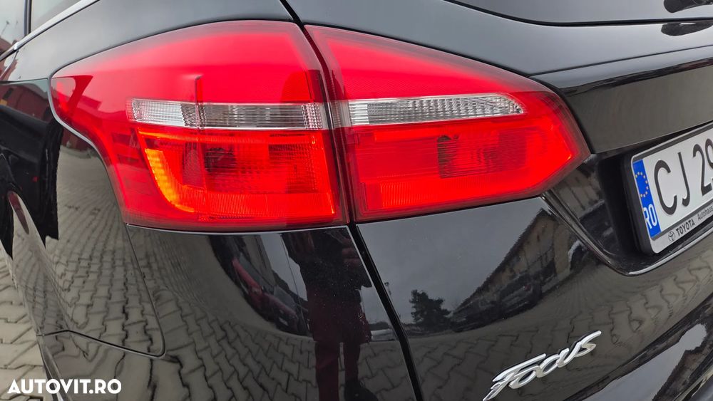 Ford Focus 1.5 EcoBlue Start-Stopp-System Aut. TITANIUM - 31