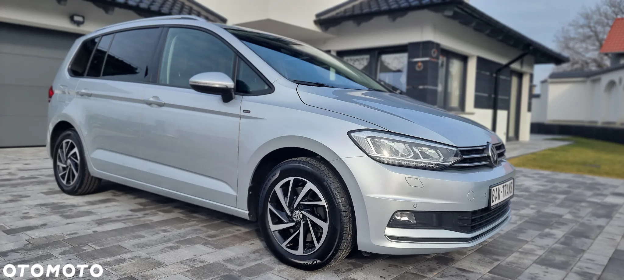 Volkswagen Touran 2.0 TDI SCR DSG Join - 5