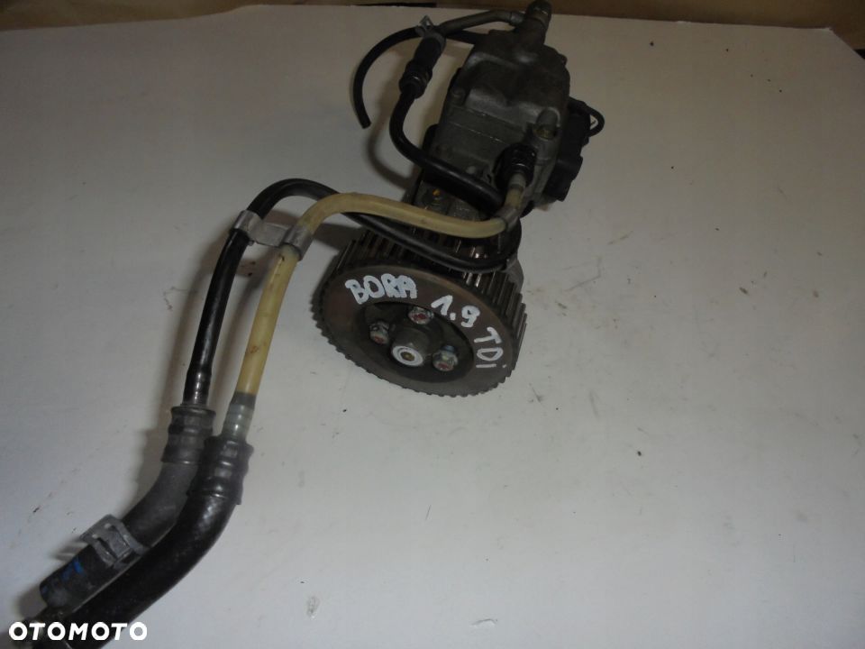 POMPA WTRYSKOWA VW AUDI SEAT SKODA 1.9 TDI SDI 038130107D 460404977 - 2
