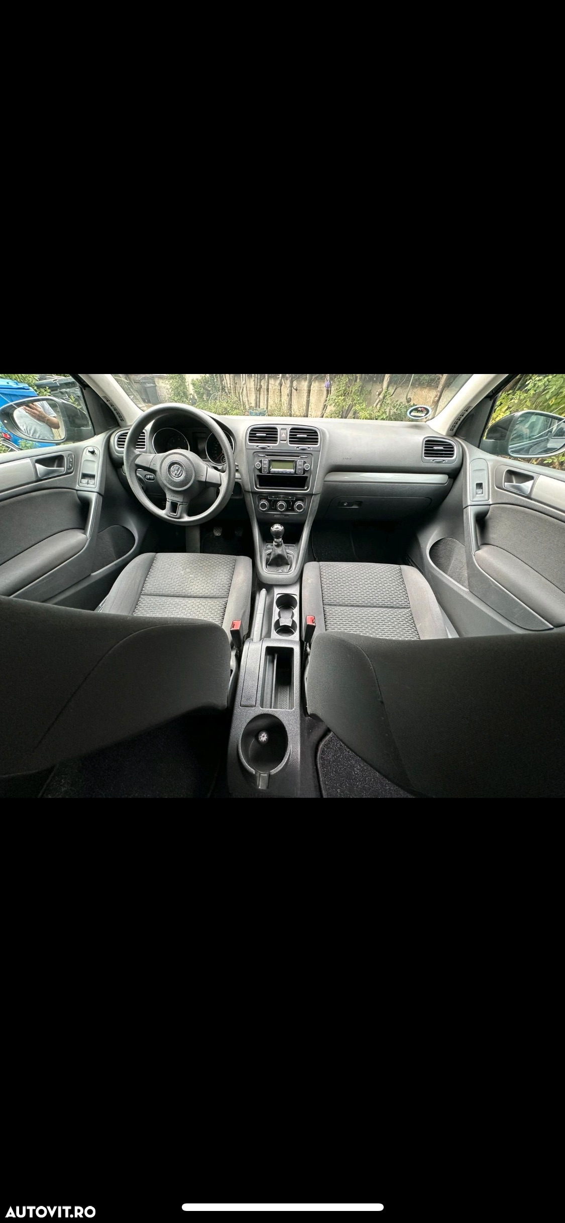 Volkswagen Golf - 6