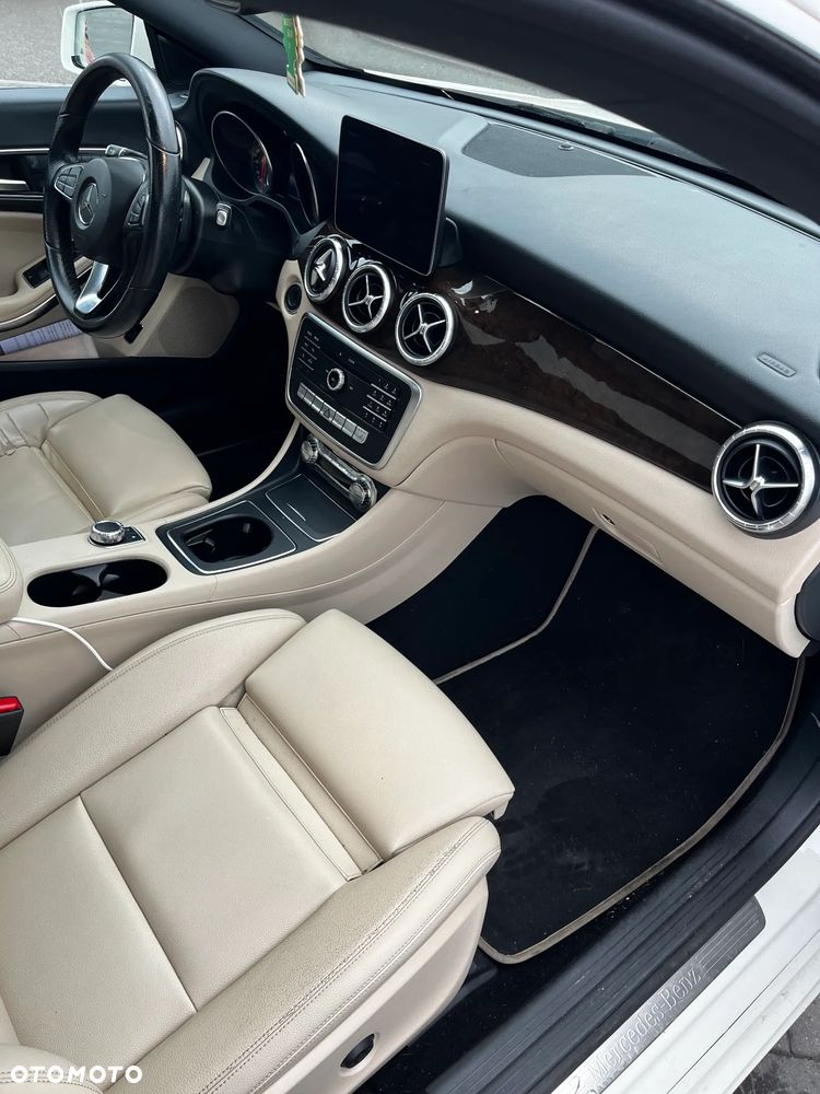 Mercedes-Benz CLA - 7