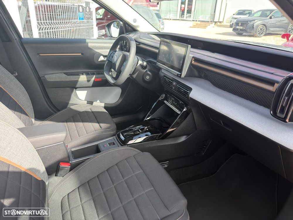 Citroën C3 Aircross 1.2 Hybrid Plus e-DSC6 - 8