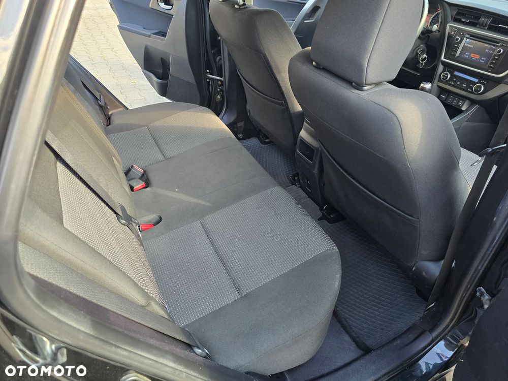 Toyota Auris 1.6 Comfort - 5