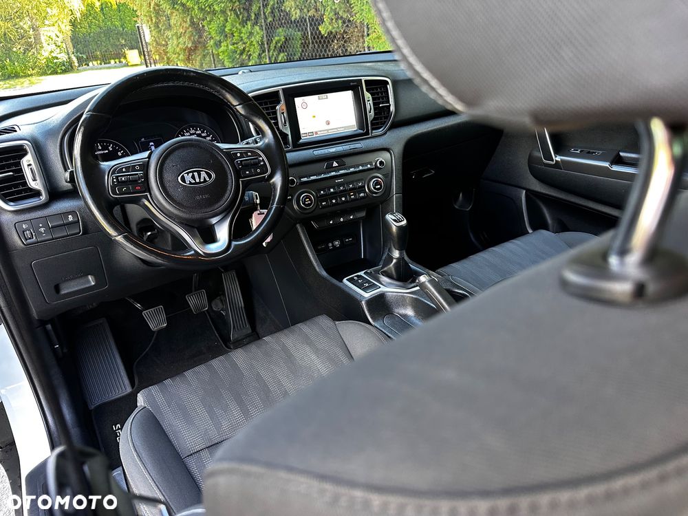 Kia Sportage 1.6 GDI 2WD ISG Dream-Team Edition - 21