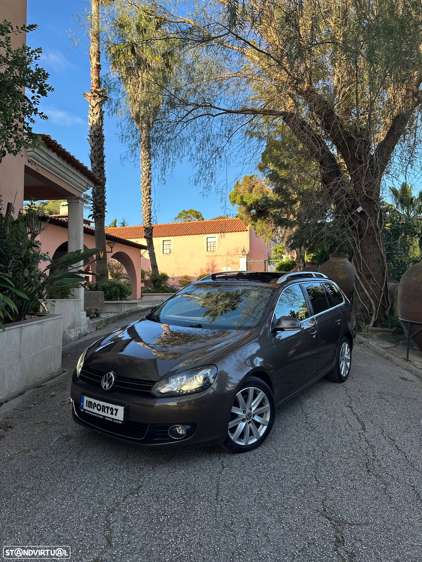VW Golf 2.0 TDi BlueMotion Confortline DSG - 17
