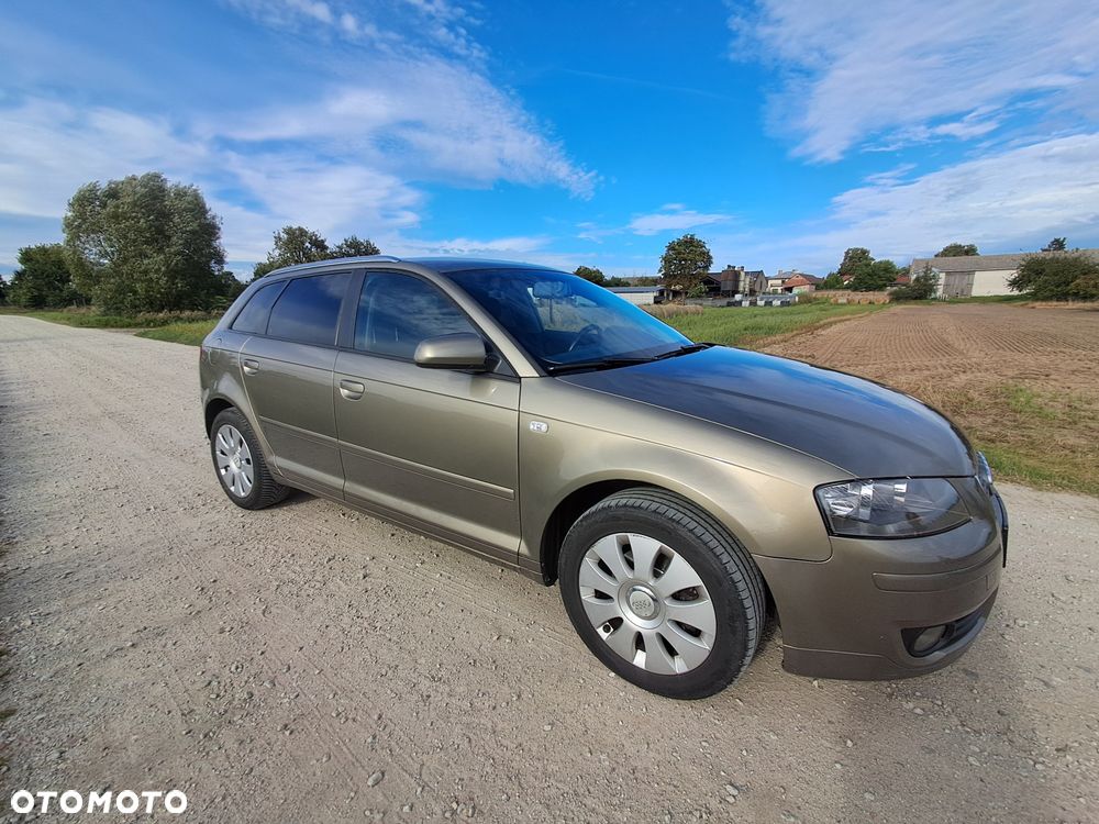 Audi A3 Sportback - 2