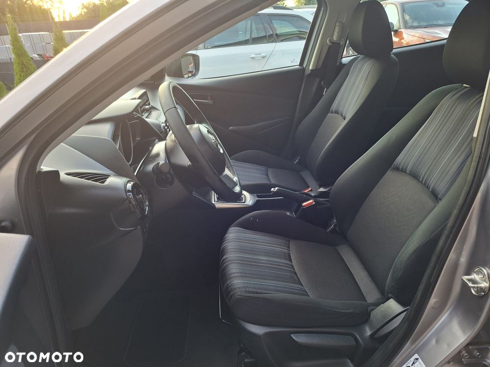 Mazda 2 - 8