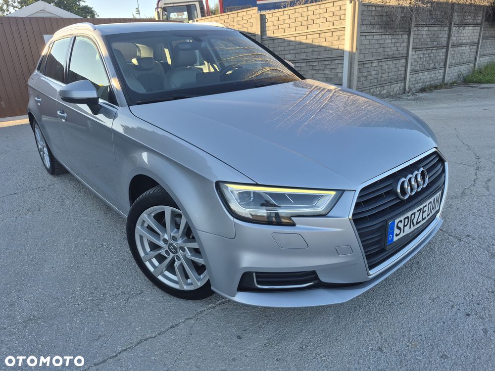 Audi A3 Sportback - 2