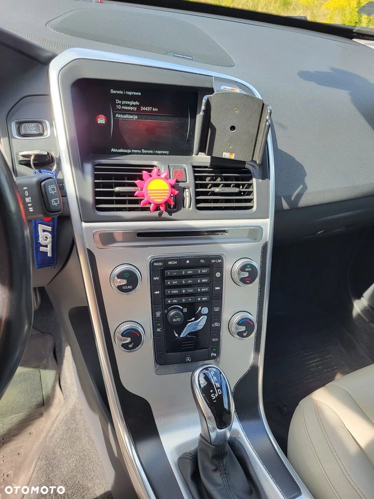 Volvo XC 60 D4 Drive-E Ocean Race - 10