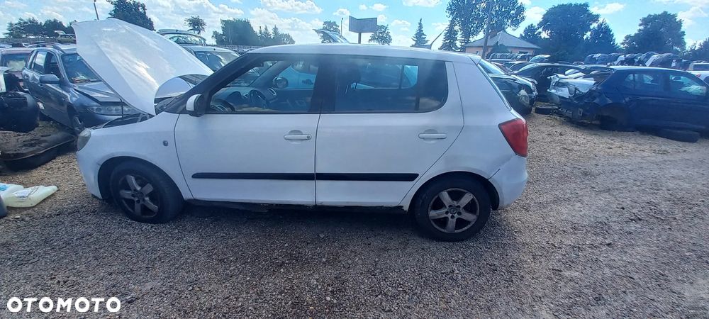 Skoda Fabia II 1,4 TDI 08r wszystkie czesci - 2