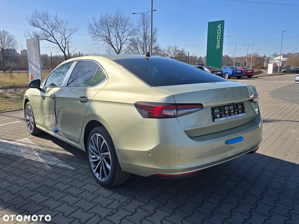 Skoda Superb 2.0 TDI SCR 4x4 L&K DSG - 3