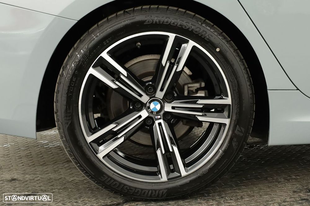 BMW 320 d Pack Desportivo M Auto - 5