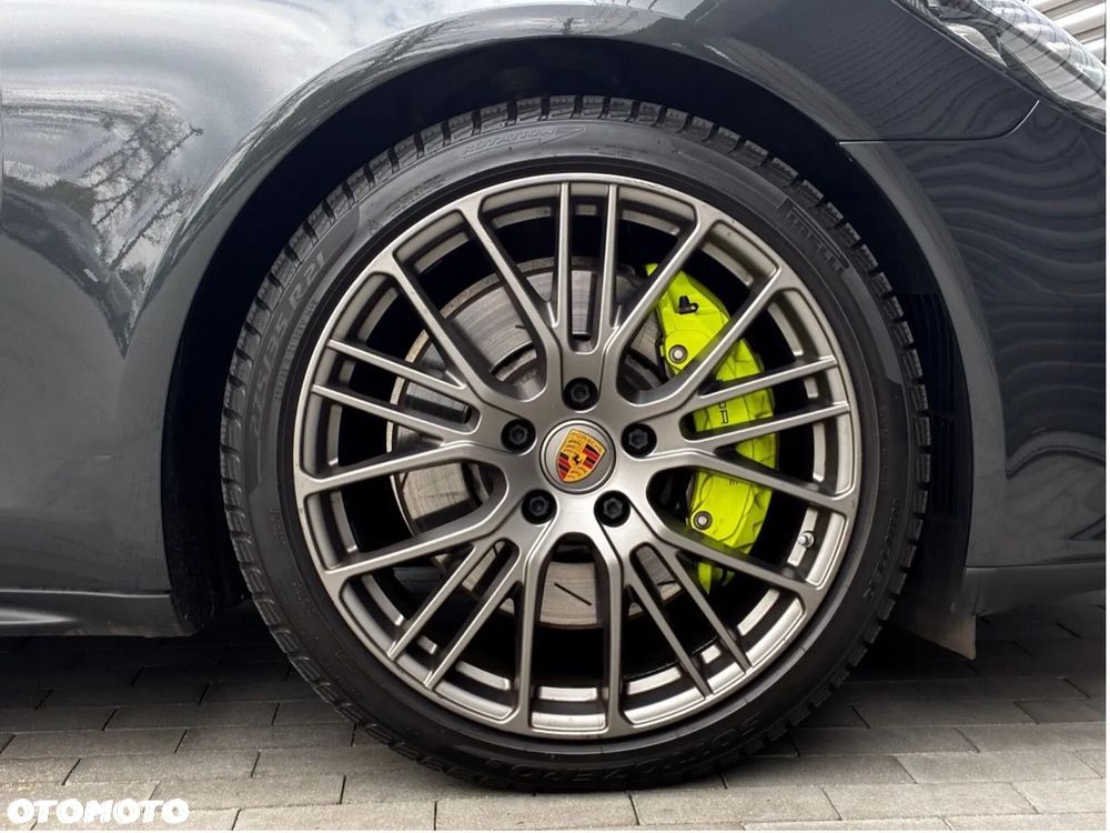 Porsche Panamera 4 E-Hybrid Platinum Edition - 25