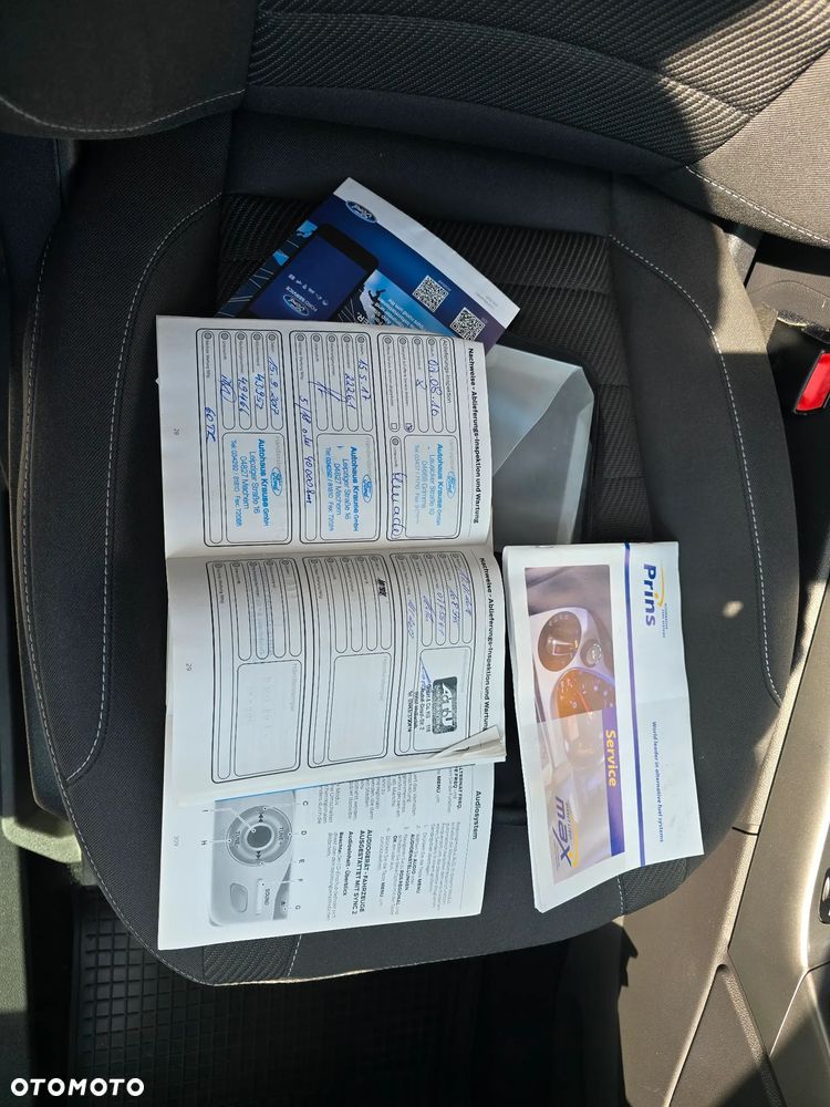 Ford Kuga - 21