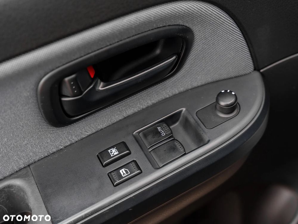 Suzuki Grand Vitara 1.6 - 28