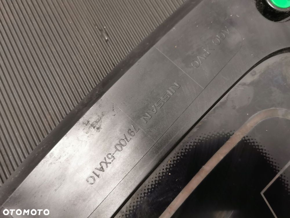 navara d23 alaskan mercedes klasa x w470 szyba tylna karoseryjna uchylna - 5