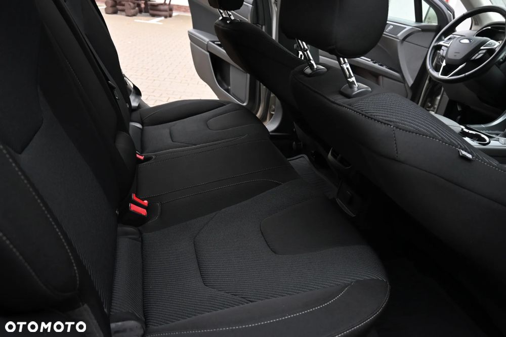 Ford Mondeo 1.5 EcoBoost Titanium - 36