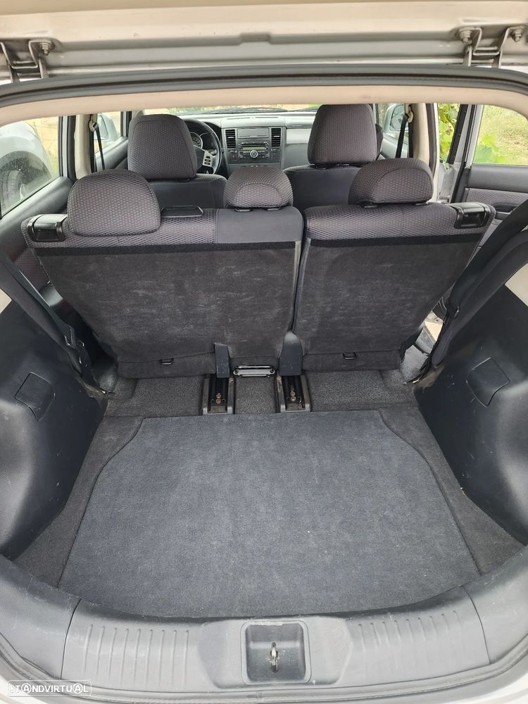Nissan Tiida — fotografia 6