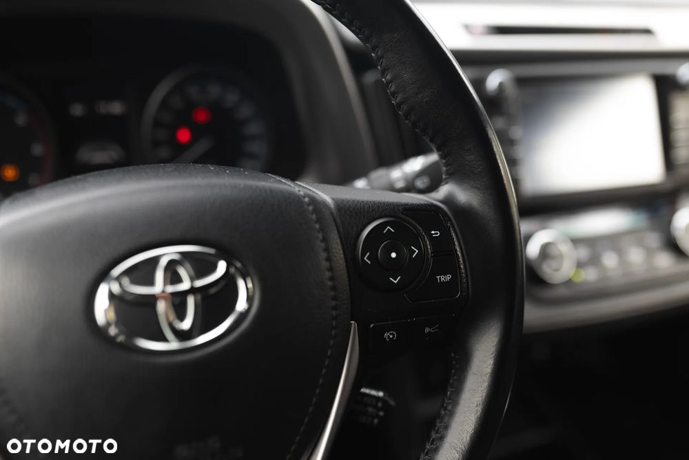 Toyota RAV4 2.0 D-4D Premium 4x2 - 23