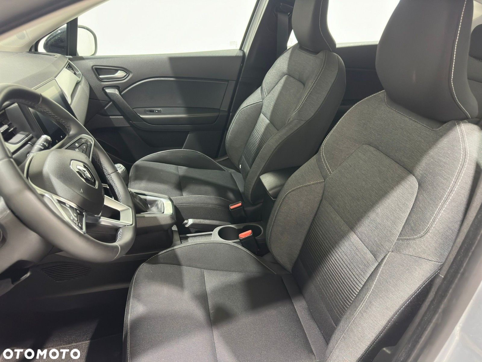 Renault Captur - 24
