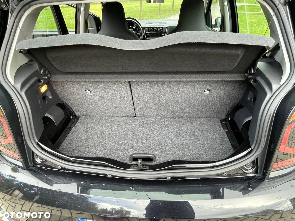 Volkswagen up! 1.0 move - 13