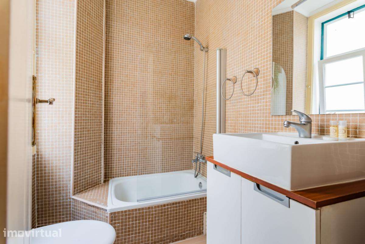 Apartamento com 1 quartos - localizado em Rossio Lisbon - Grande imagem: 2/21