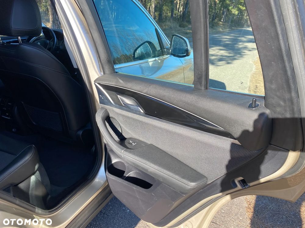 BMW X3 - 33