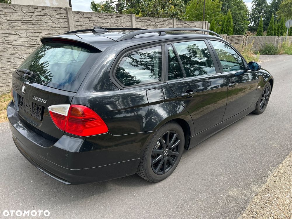 BMW Seria 3 320d DPF Touring - 7