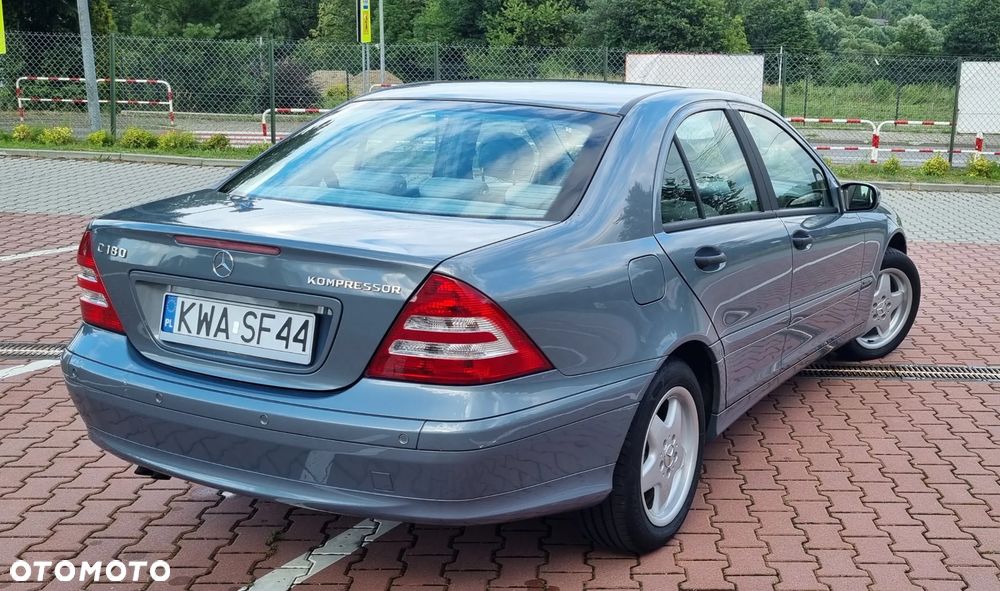 Mercedes-Benz Klasa C 180 Kompressor Automatik Classic - 6