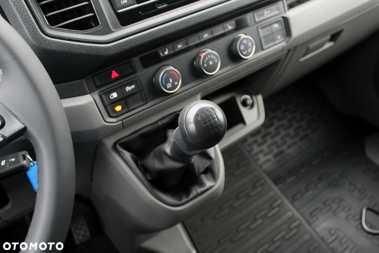 Volkswagen Crafter - 24