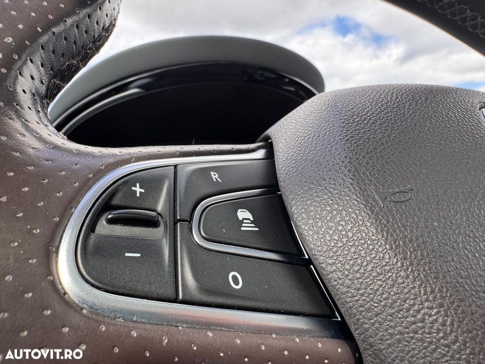 RENAULT Espace 2017 — imagine 35