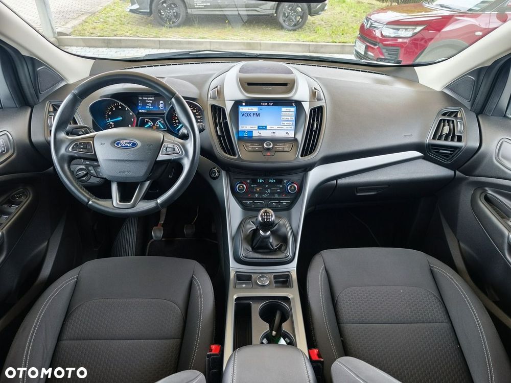 Ford Kuga 1.5 EcoBoost 2x4 SYNC - 16