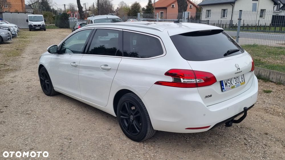 Peugeot 308 1.6 BlueHDi Allure S&S - 8