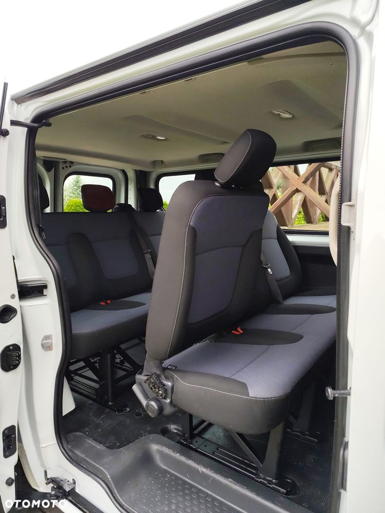 Opel Vivaro - 17