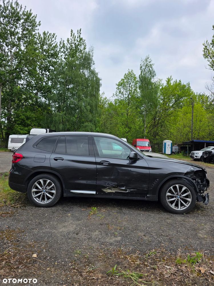 BMW X3 xDrive30i xLine - 4