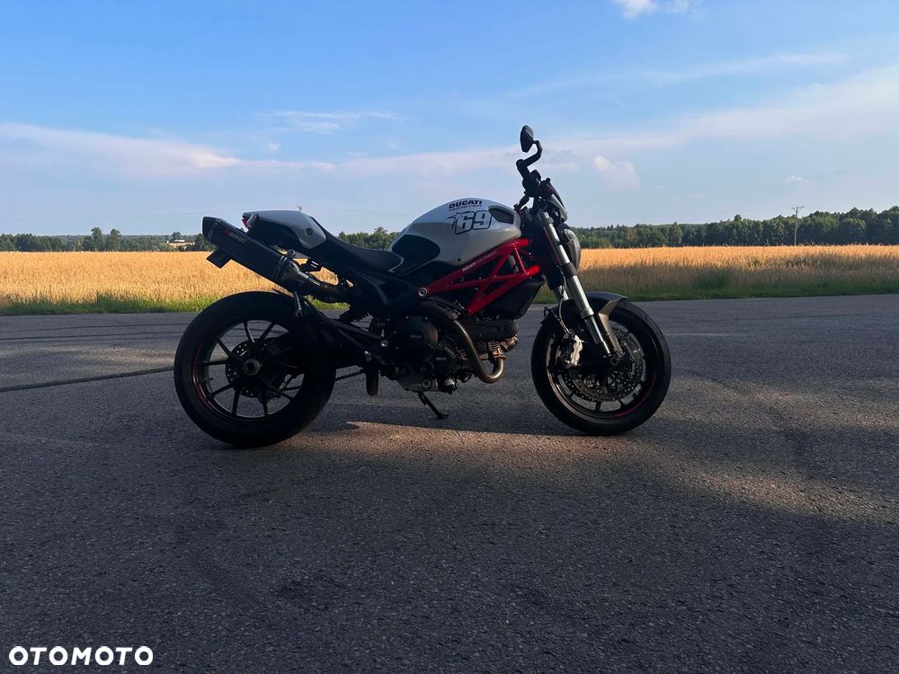 Ducati Monster - 18