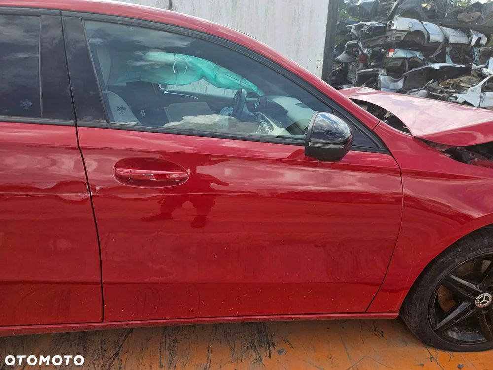 Mercedes KLASA A Sedan W177 2018/07- Silnik A220 M 260.920 190KM/140kW 589 na części drzwi zderzak - 3