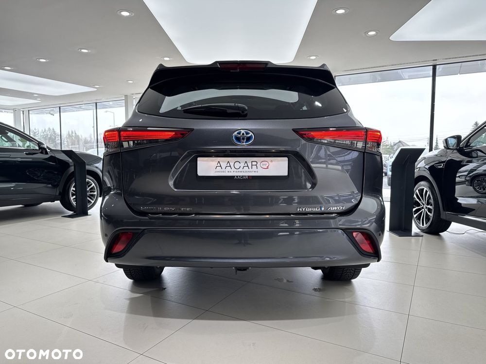 Toyota Highlander - 4