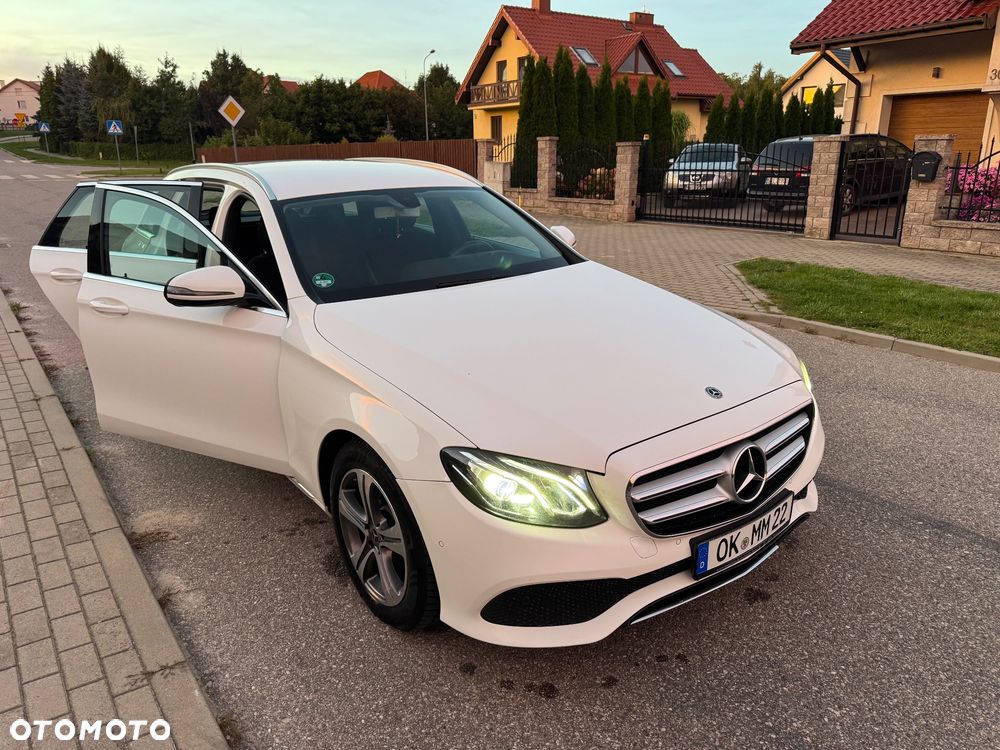 Mercedes-Benz Klasa E 220 d 4Matic 9G-TRONIC Sportstyle Edition - 35