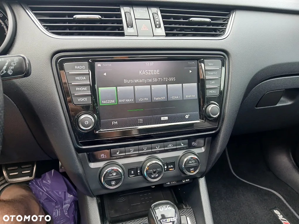 Skoda Octavia Combi 2.0 TDI DSG RS - 15